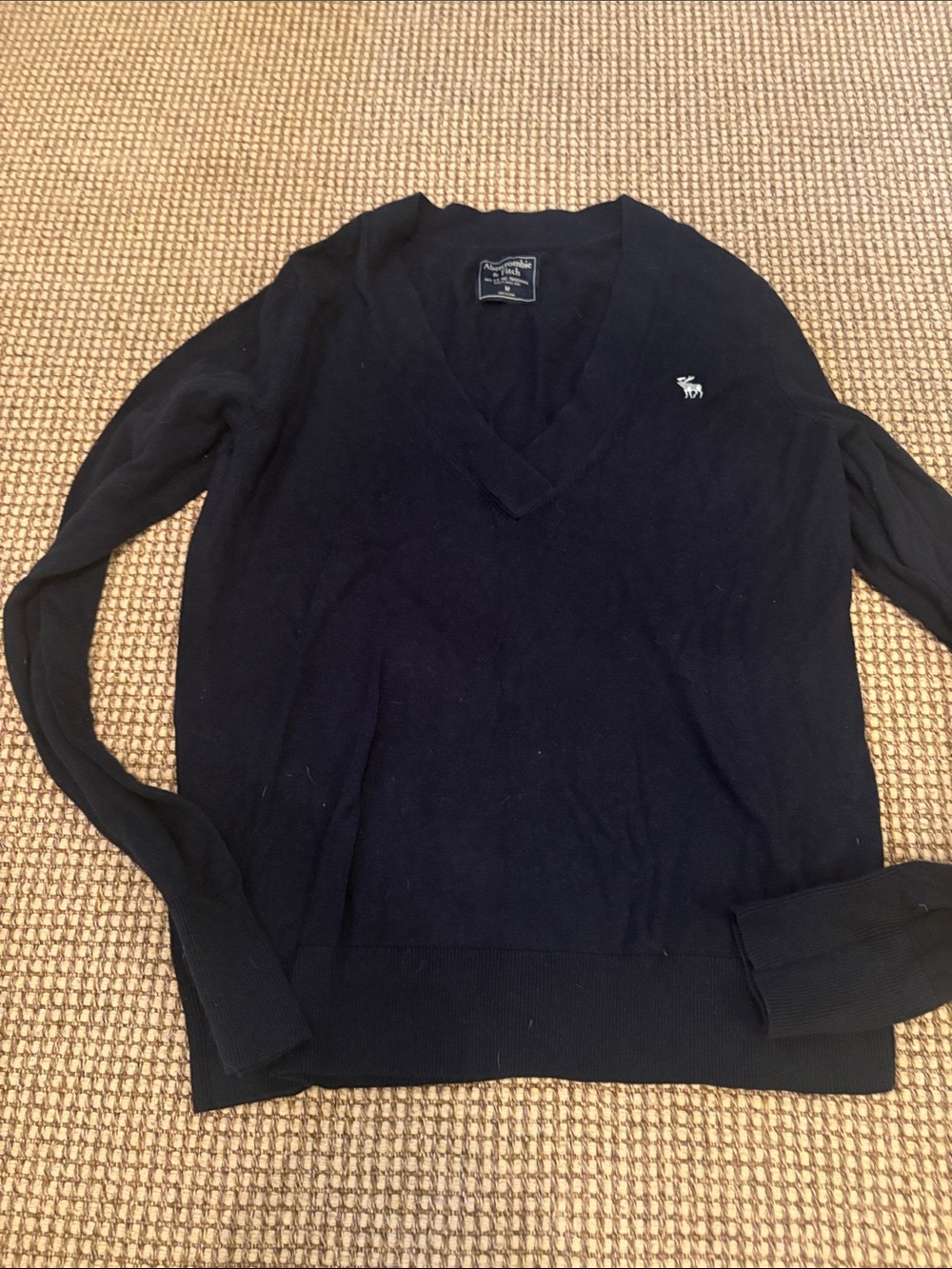 Abercrombie & Fitch Women’s Dark Navy V-Neck Sweater